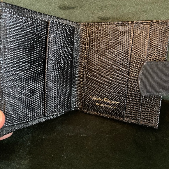 AUTHENTIC - Ferragamo wallet - Picture 3 of 3